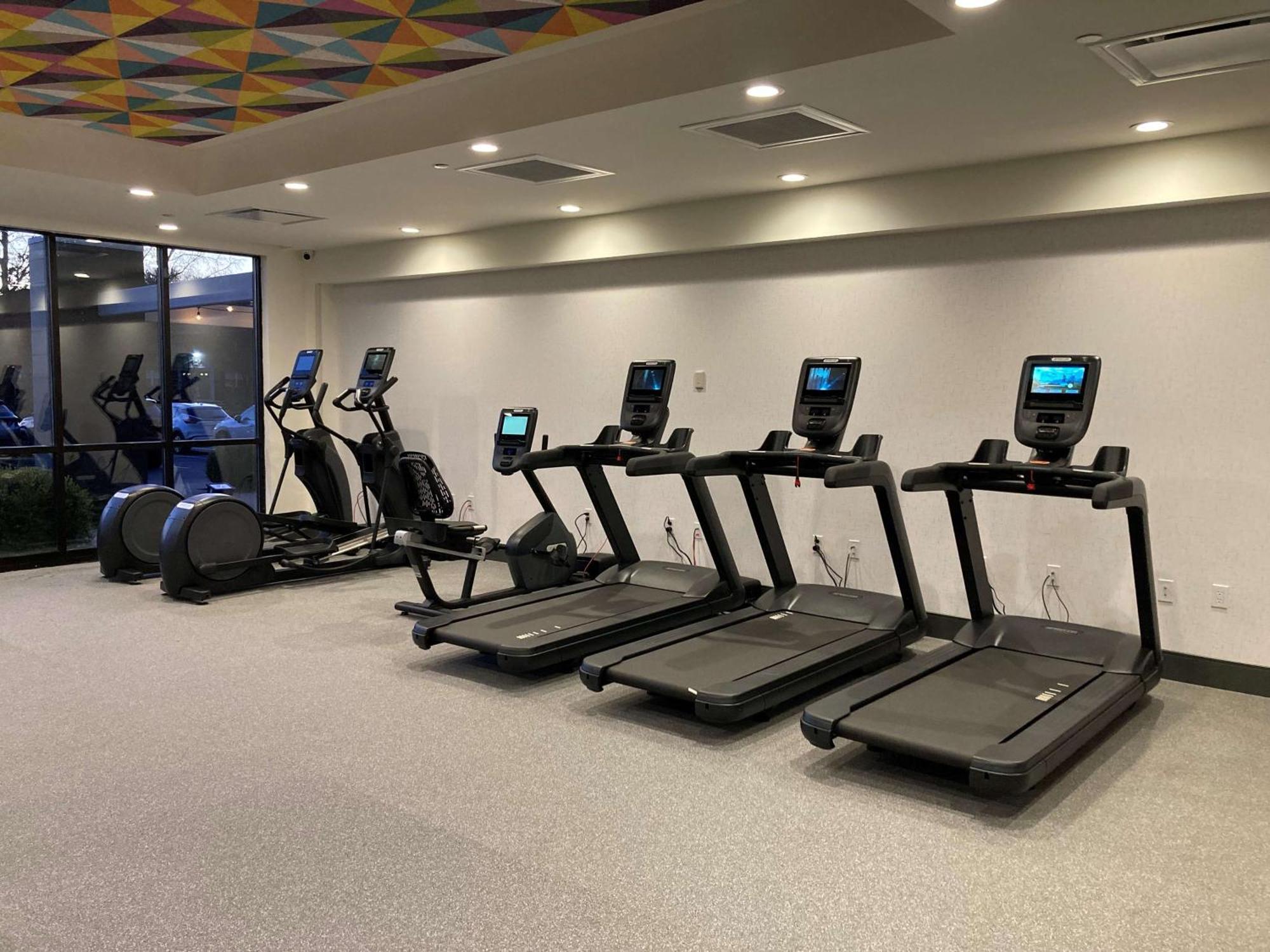 Home2 Suites By Hilton Hasbrouck Heights Εξωτερικό φωτογραφία